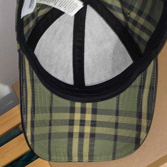 Burberry Icon Check Baseball Cap Green - Picture 8 of 8